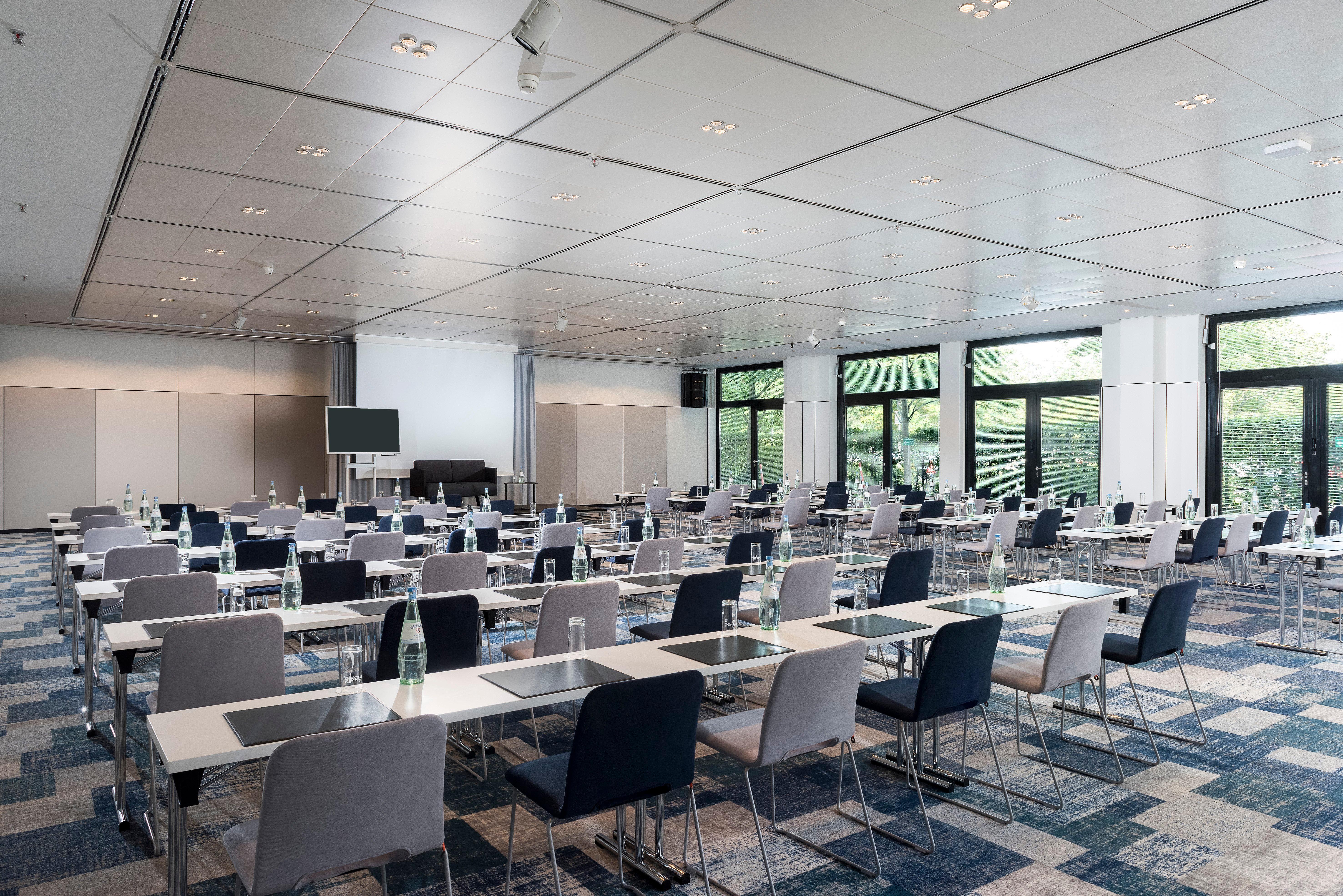 Holiday Inn Berlin City-West By Ihg Negócio foto